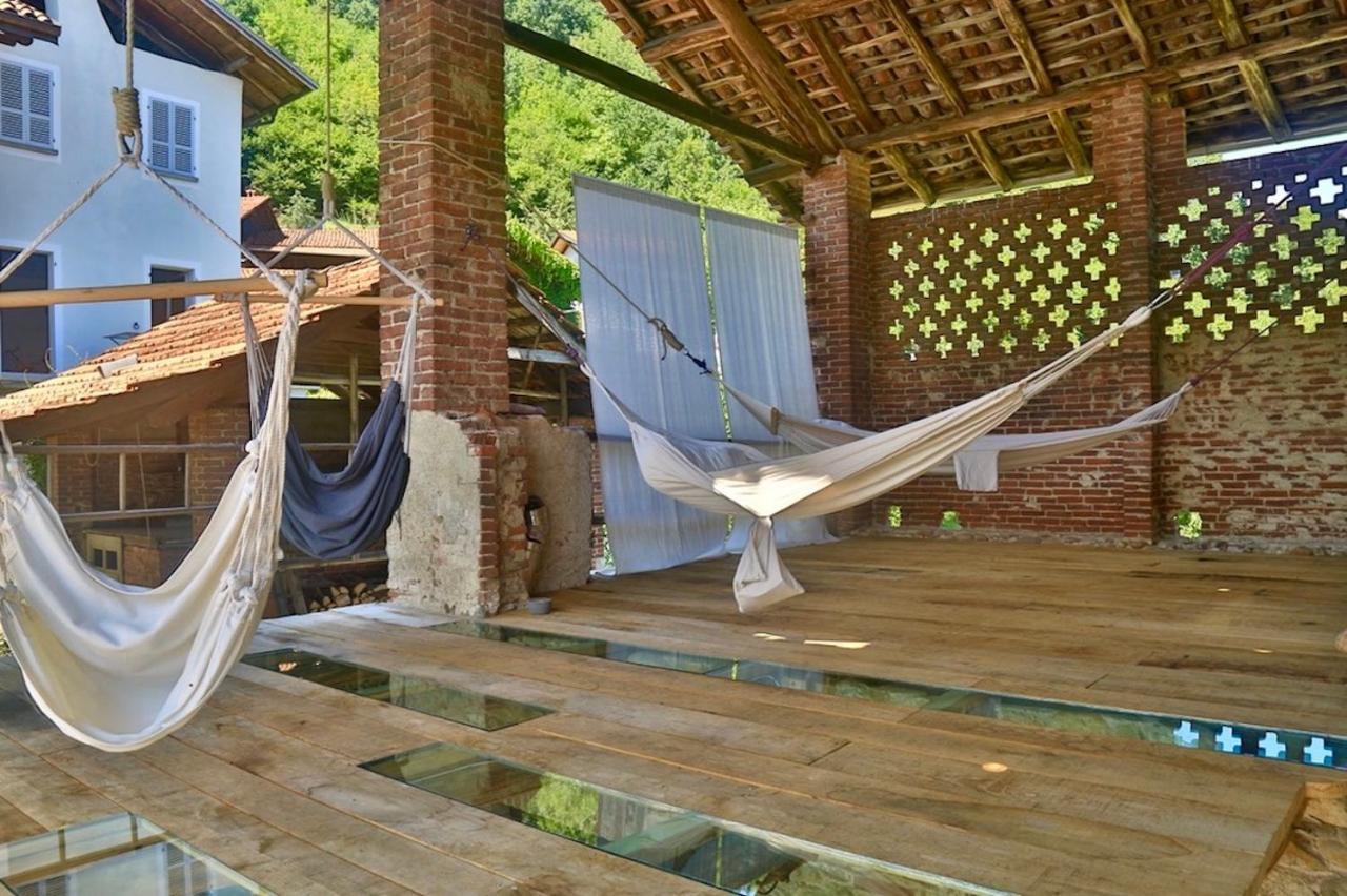 Relax Hotel Borgosesia Bagian luar foto