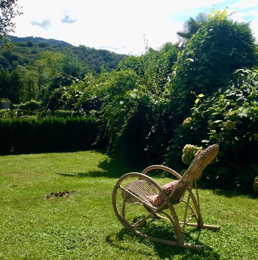 Relax Hotel Borgosesia Bagian luar foto